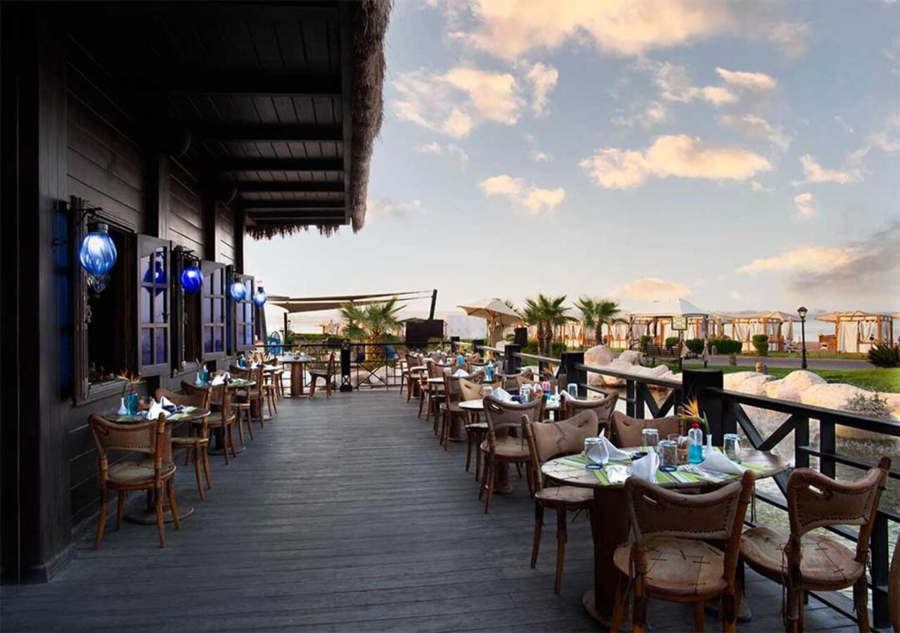 Hotel Tropitel Sahl Hasheesh Hurghada Exterior foto The Deck