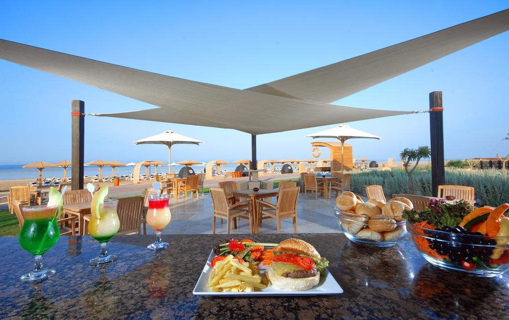 Hotel Tropitel Sahl Hasheesh Hurghada Exterior foto The Beach Club