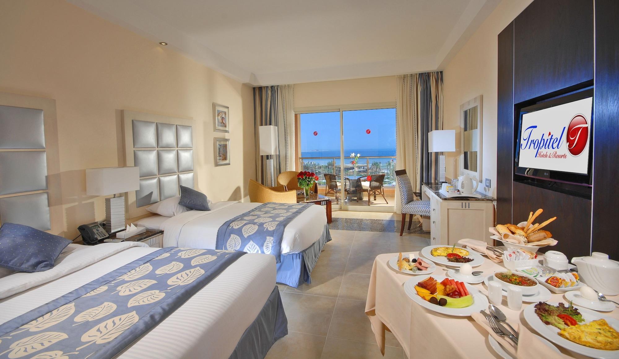 Hotel Tropitel Sahl Hasheesh Hurghada Exterior foto A room at the hotel