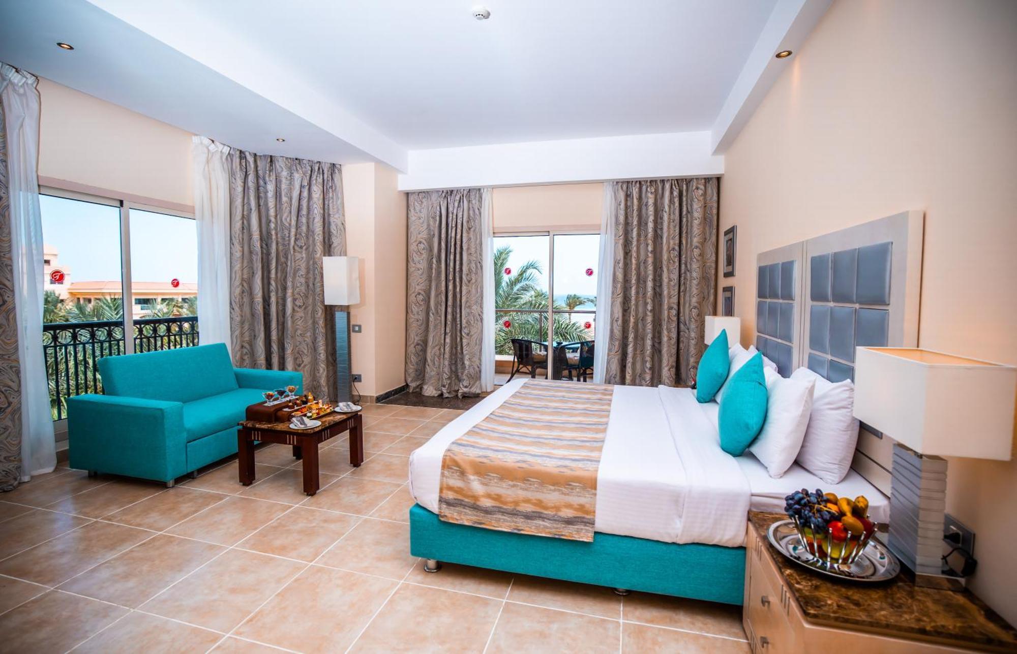 Hotel Tropitel Sahl Hasheesh Hurghada Exterior foto A room at the hotel